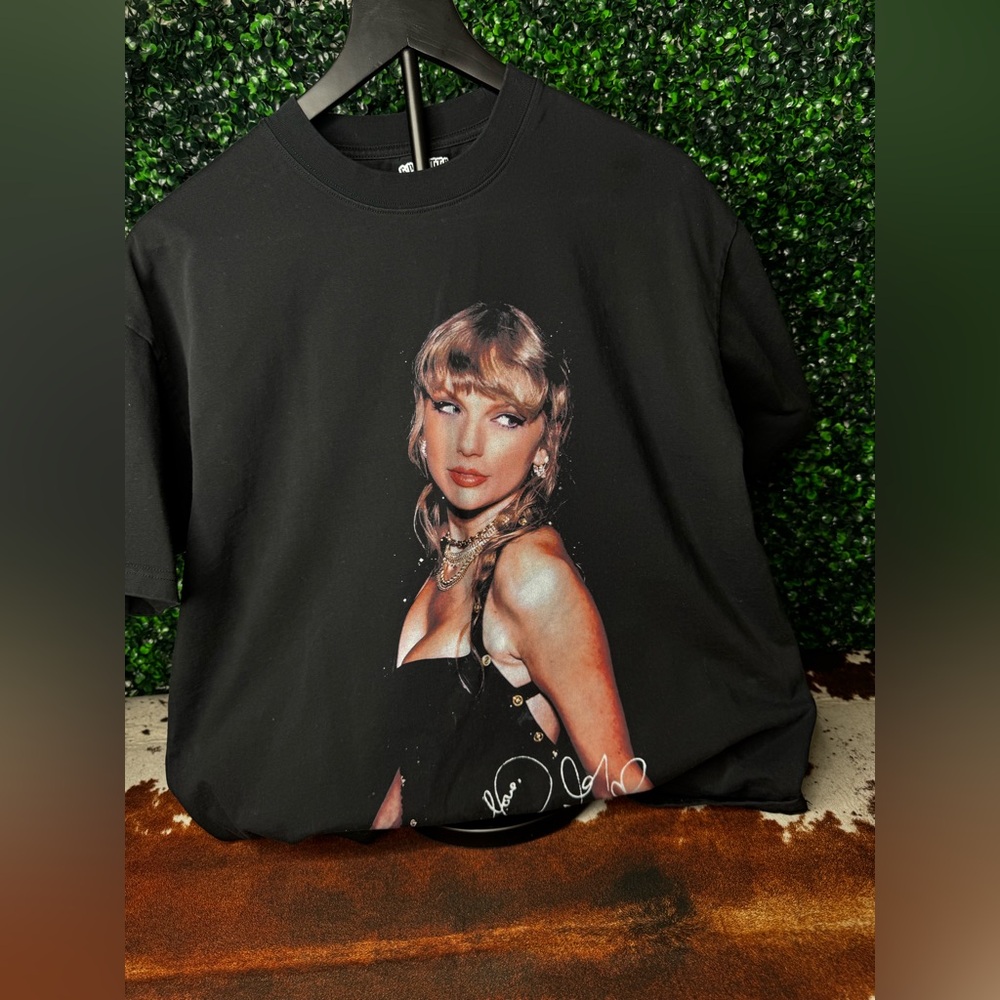 Black Graphic Women's Top